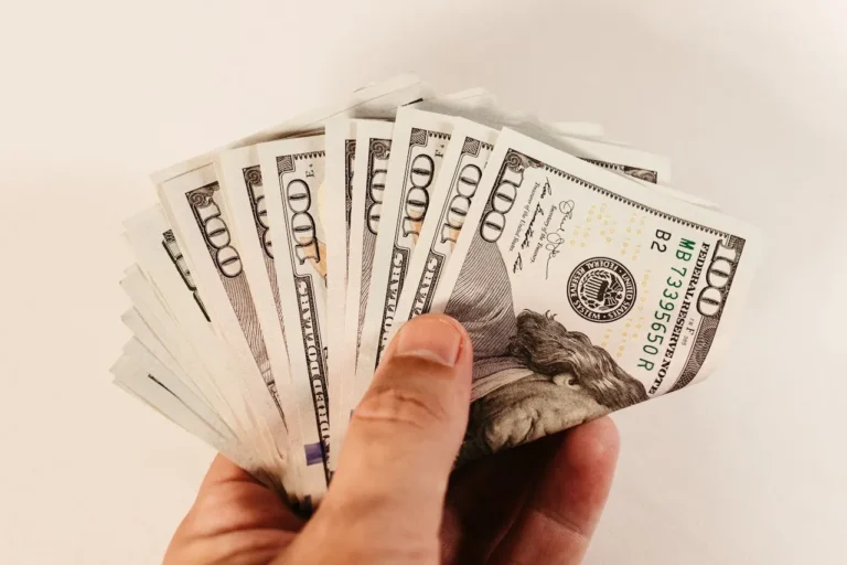 First Trust High Yield Opportunities 2027 Term Fund Declares April Monthly Distribution of $0.125 per Share